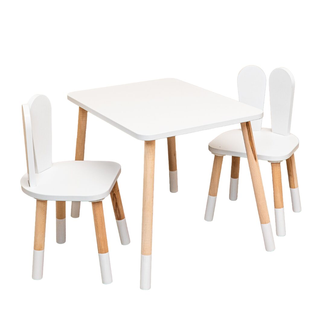 Set Tisch und 2 Stühle Weißes Kaninchen aus Naturholz | Montessori - Produktbild von Cozy Collections