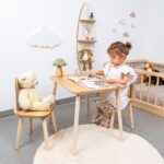 Tisch- und 2-Stühle-Set Hase aus Naturholz | Design Bunny - Galeriebild 2 von Cozy Collections