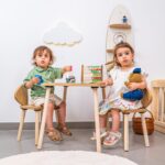 Set Tisch und 2 Stühle Hundohr aus Naturholz | Design Puppy - Galeriebild 2 von Cozy Collections
