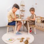 Tischset mit 2 Stühlen und Hasenohren aus naturbelassenem Holz | Design Bunny - Galeriebild 2 von Cozy Collections