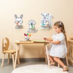 Kinder-Wandregal mit 3 niedlichen Tieren – Hase, Hund, Eichhörnchen aus naturbelassenem Holz - Galeriebild 4 von Cozy Collections
