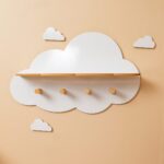 Wandregal Wolke mit 4 Holzhaken | 2-in-1 Aufbewahrung und Aufhängung - Galeriebild 2 von Cozy Collections