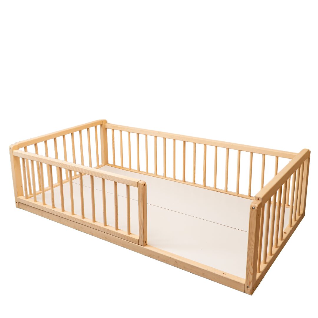 Montessori-Wandbett aus naturbelassenem Buchenholz mit abnehmbarem Schutzgitter Montessori-Wandbett aus naturbelassenem Buchenholz mit abnehmbarem Schutzgitter - Produktbild von Cozy Collections