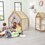 Kinder-Spielhaus aus Naturholz mit Stoffzelt – Montessori-Hütte in Gelb und Grau - Galeriebild 3 von Cozy Collections