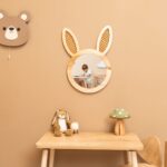 Dekorativer Hasenspiegel aus Naturholz mit Rattandetails - Galeriebild 5 von Cozy Collections