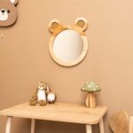 Dekorativer Bär-Spiegel aus natürlichem Holz für Kinderzimmer - Galeriebild 3 von Cozy Collections