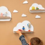 Set mit 3 weißen Wandregalen in Wolkenform aus Holz | Kinderzimmerdekoration - Galeriebild 4 von Cozy Collections