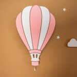 LED-Wandnachtlicht Heißluftballon Kappadokien aus handbemaltem Holz - Variantenbild Nachtlicht-Modell Rosa Ballon (LED) von Cozy Collections