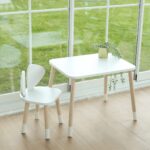 Set tavolo e 2 sedie con orecchie da cane in legno bianco e naturale | Design Puppy - immagine 4