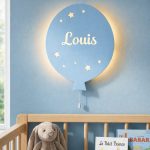 Personalisiertes Ballon-Wandnachtlicht mit Namen | LED Nachtlicht Holz