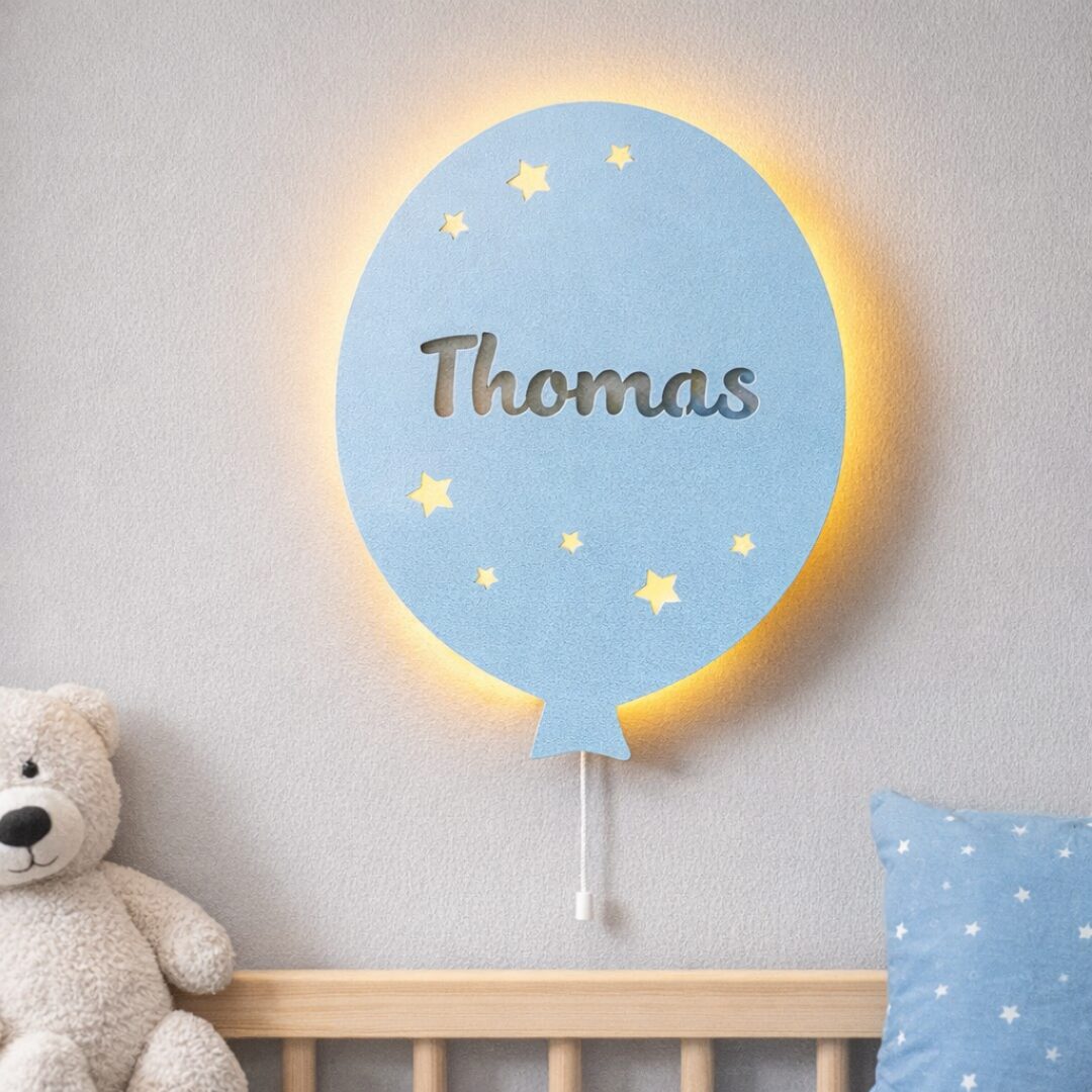 Personalisiertes Ballon-Wandnachtlicht mit Namen | LED Nachtlicht Holz