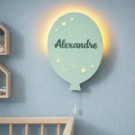 Personalisiertes Ballon-Wandnachtlicht mit Namen | LED Nachtlicht Holz