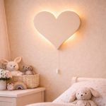 Personalisierbares Herz LED-Wandnachtlicht mit Namen | LED Nachtlicht Holz