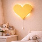 Personalisierbares Herz LED-Wandnachtlicht mit Namen | LED Nachtlicht Holz