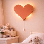 Personalisierbares Herz LED-Wandnachtlicht mit Namen | LED Nachtlicht Holz