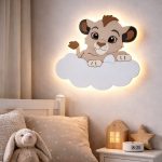 Personalisiertes Löwenbaby auf Wolke LED-Wandnachtlicht | LED Nachtlicht Holz